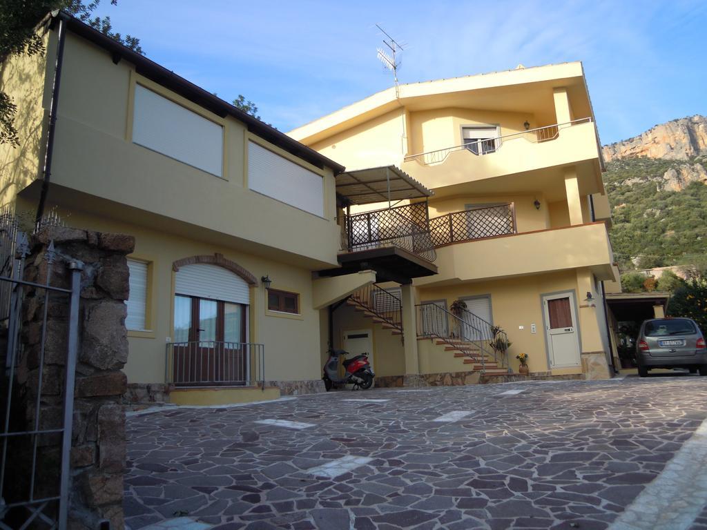 Appartamenti Con Vista Panoramica Santa Maria Navarrese Exterior foto